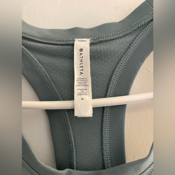 Athleta Momentum Seamless Tank Size medium - Picture 3 of 7